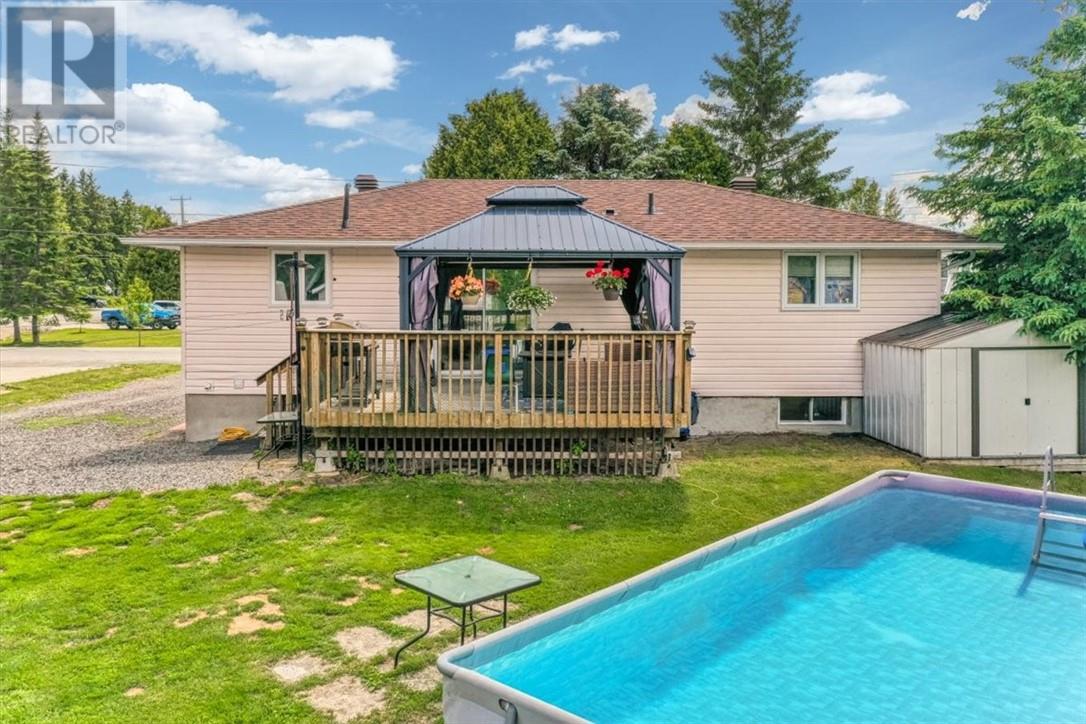5372 Donald Street - 9