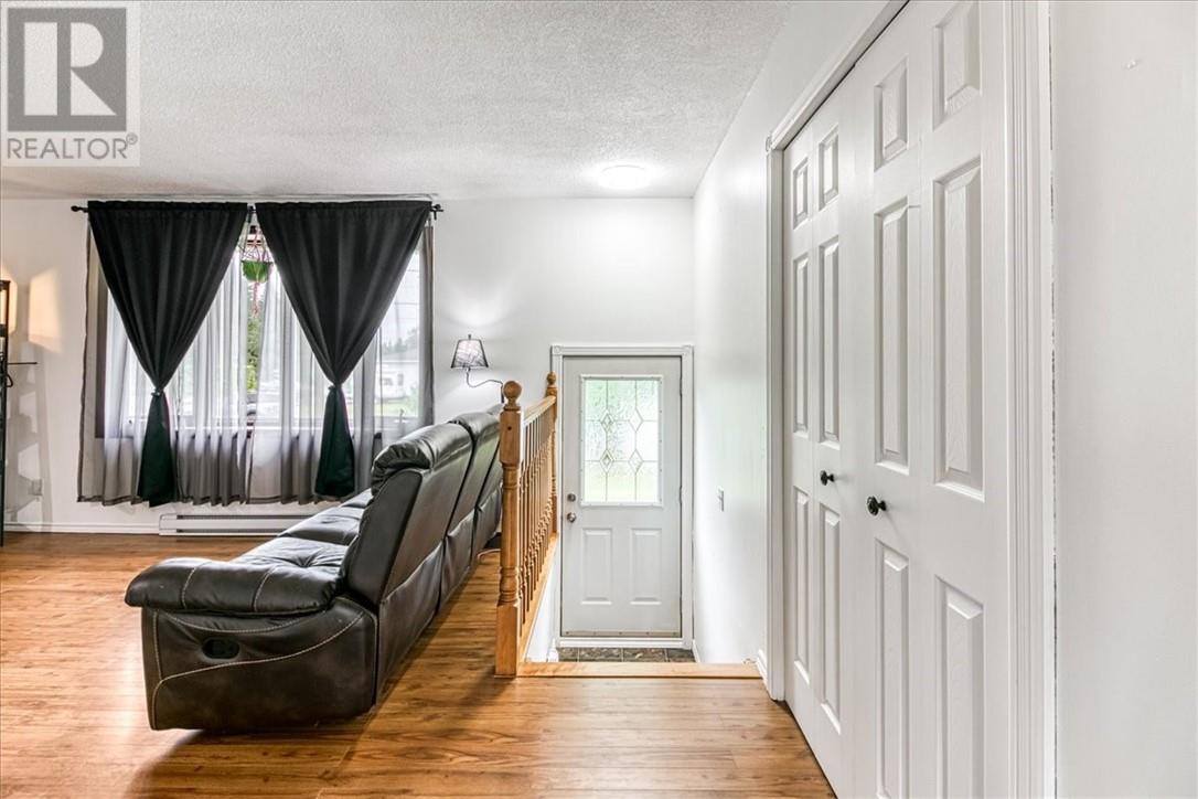 5372 Donald Street - 26
