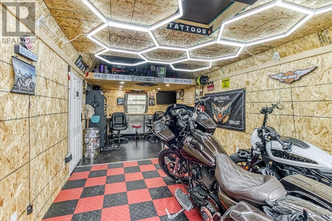 5372 Donald Street - 4