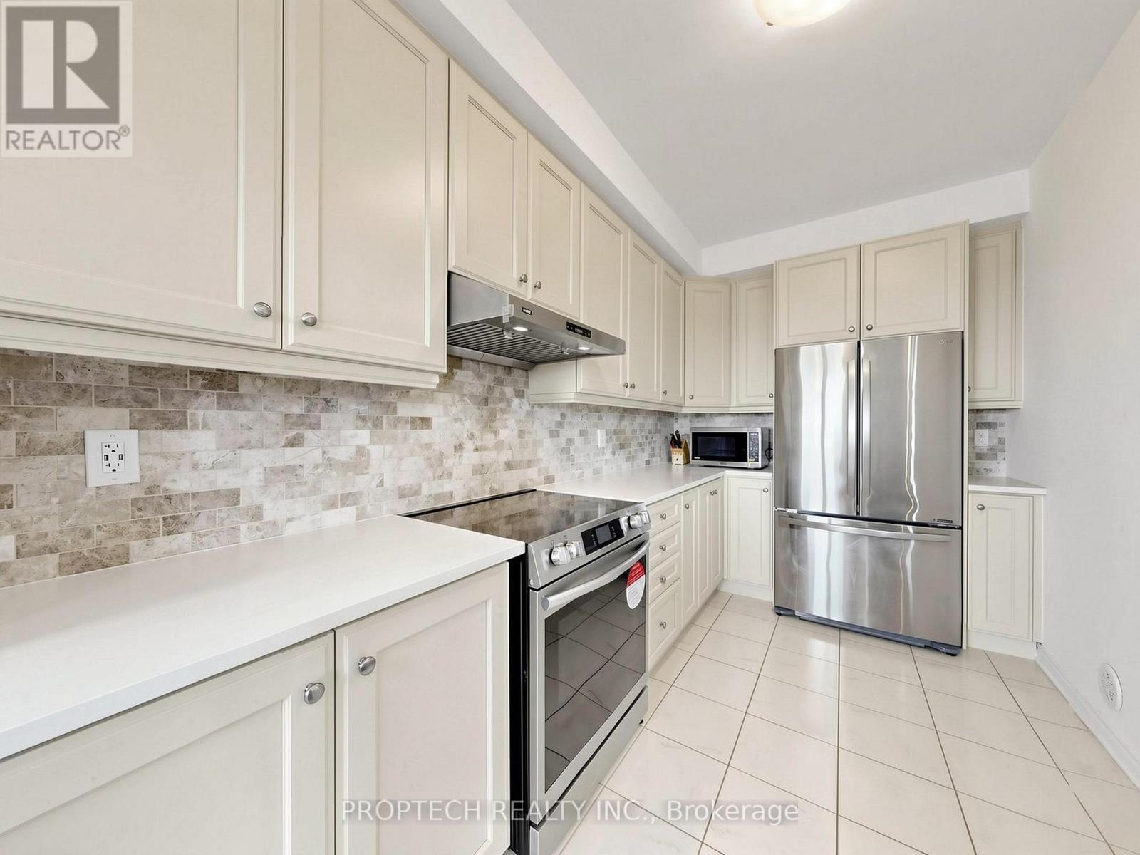 392 ARTHUR BONNER AVENUE - 13