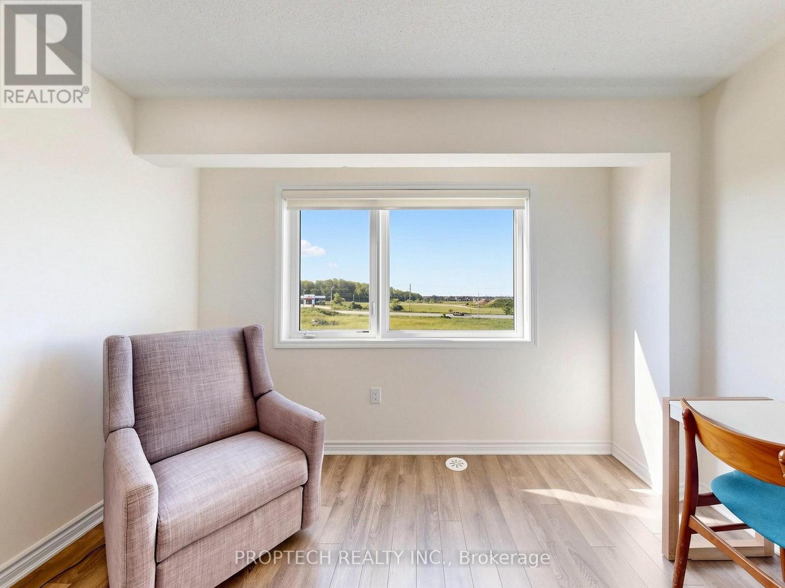 392 ARTHUR BONNER AVENUE - 23