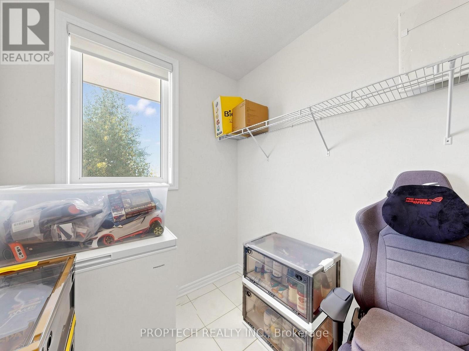 392 ARTHUR BONNER AVENUE - 5