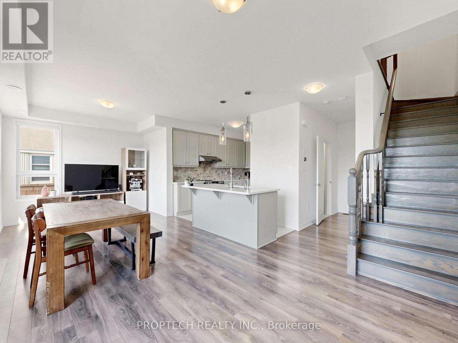 392 ARTHUR BONNER AVENUE - 6