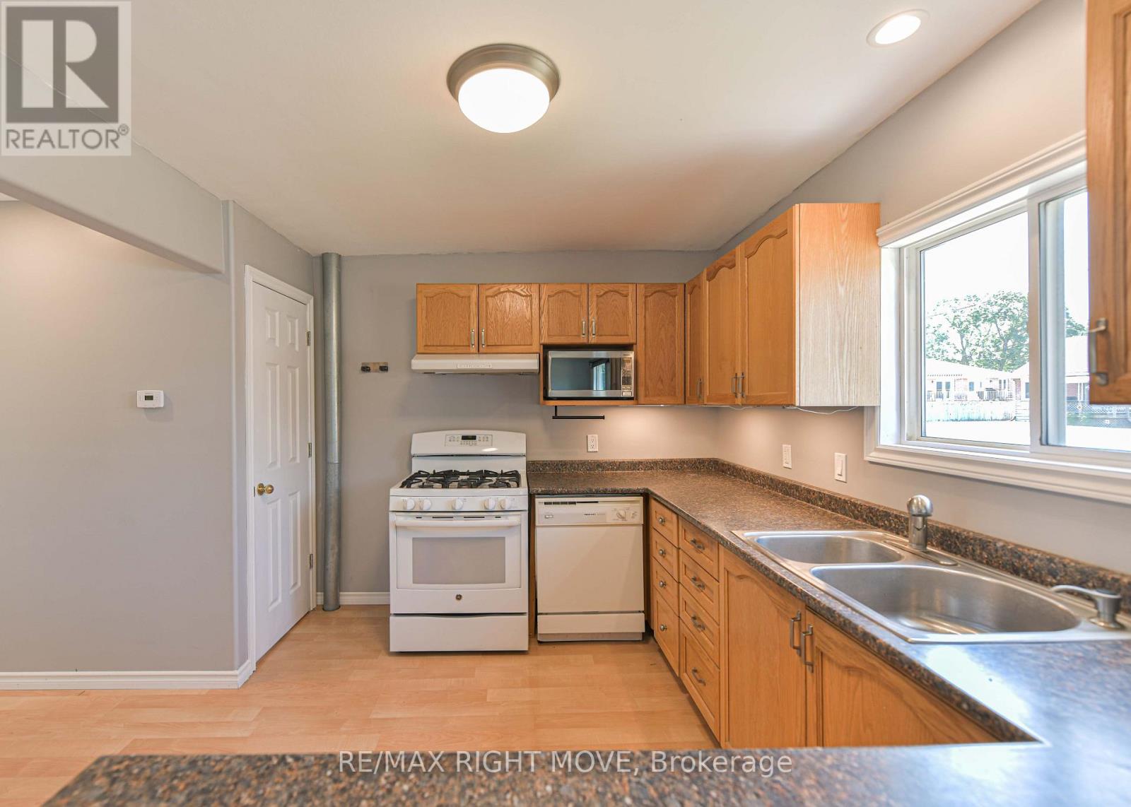 424 HIGH STREET - 12