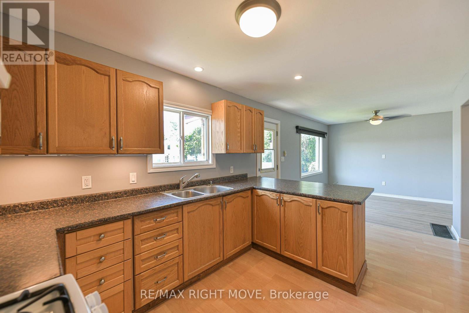 424 HIGH STREET - 13