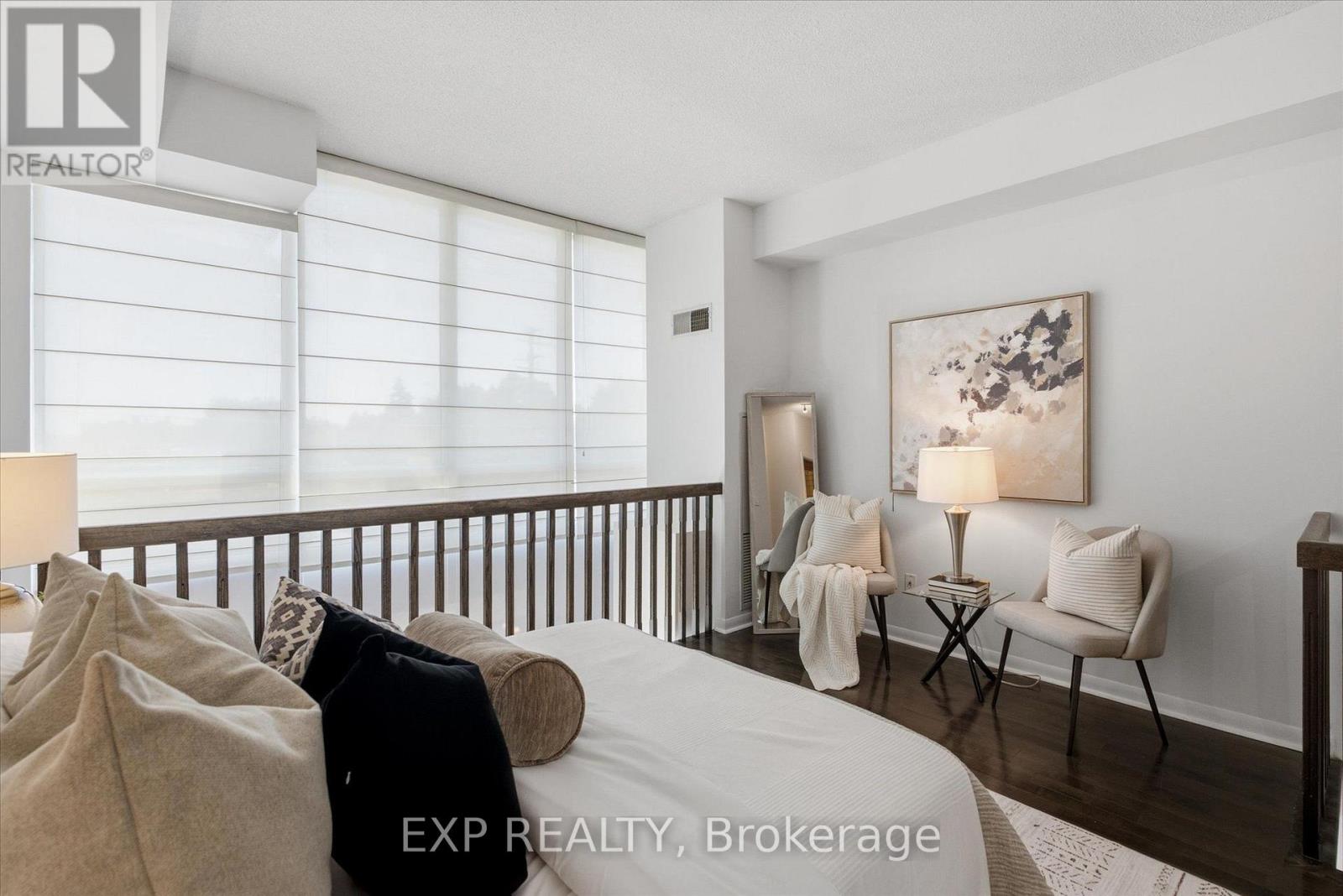 #221 3391 BLOOR STREET W - 21