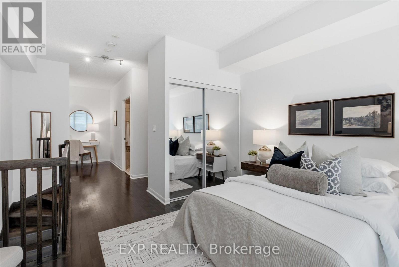 #221 3391 BLOOR STREET W - 23