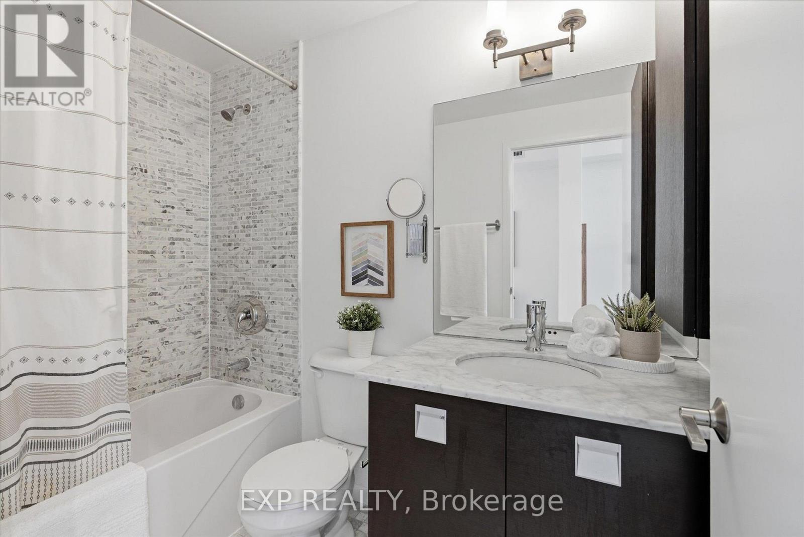 #221 3391 BLOOR STREET W - 28