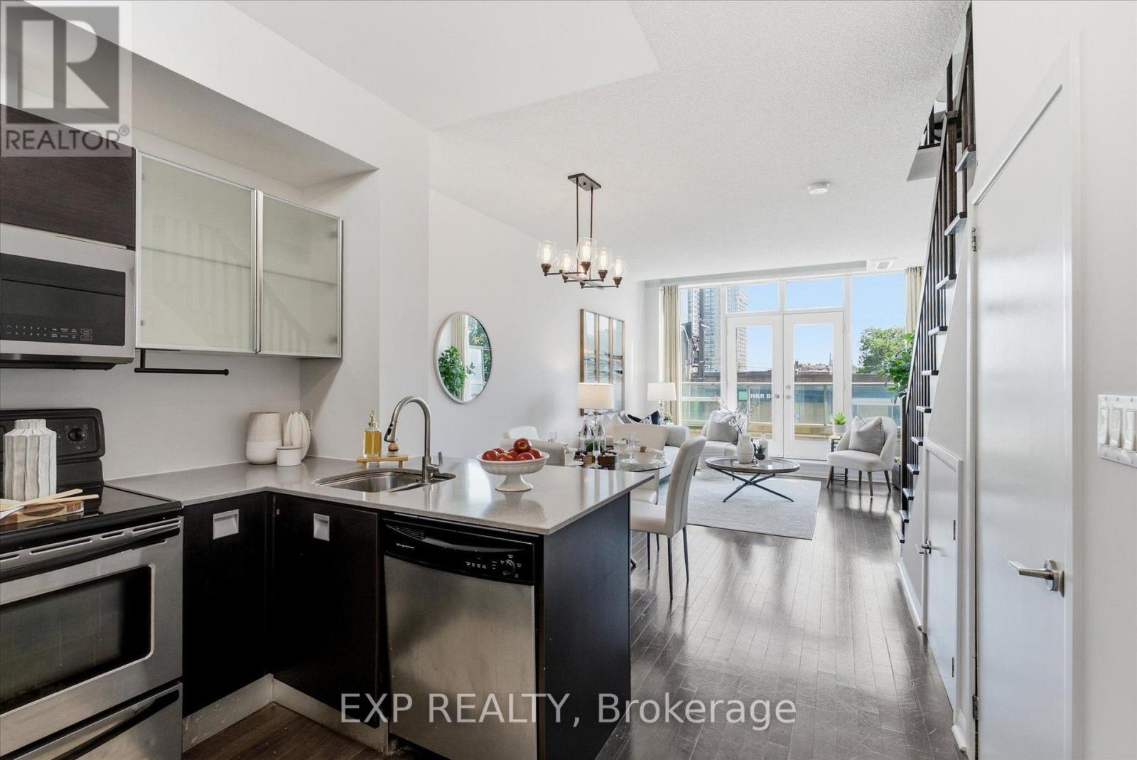 #221 3391 BLOOR STREET W - 3