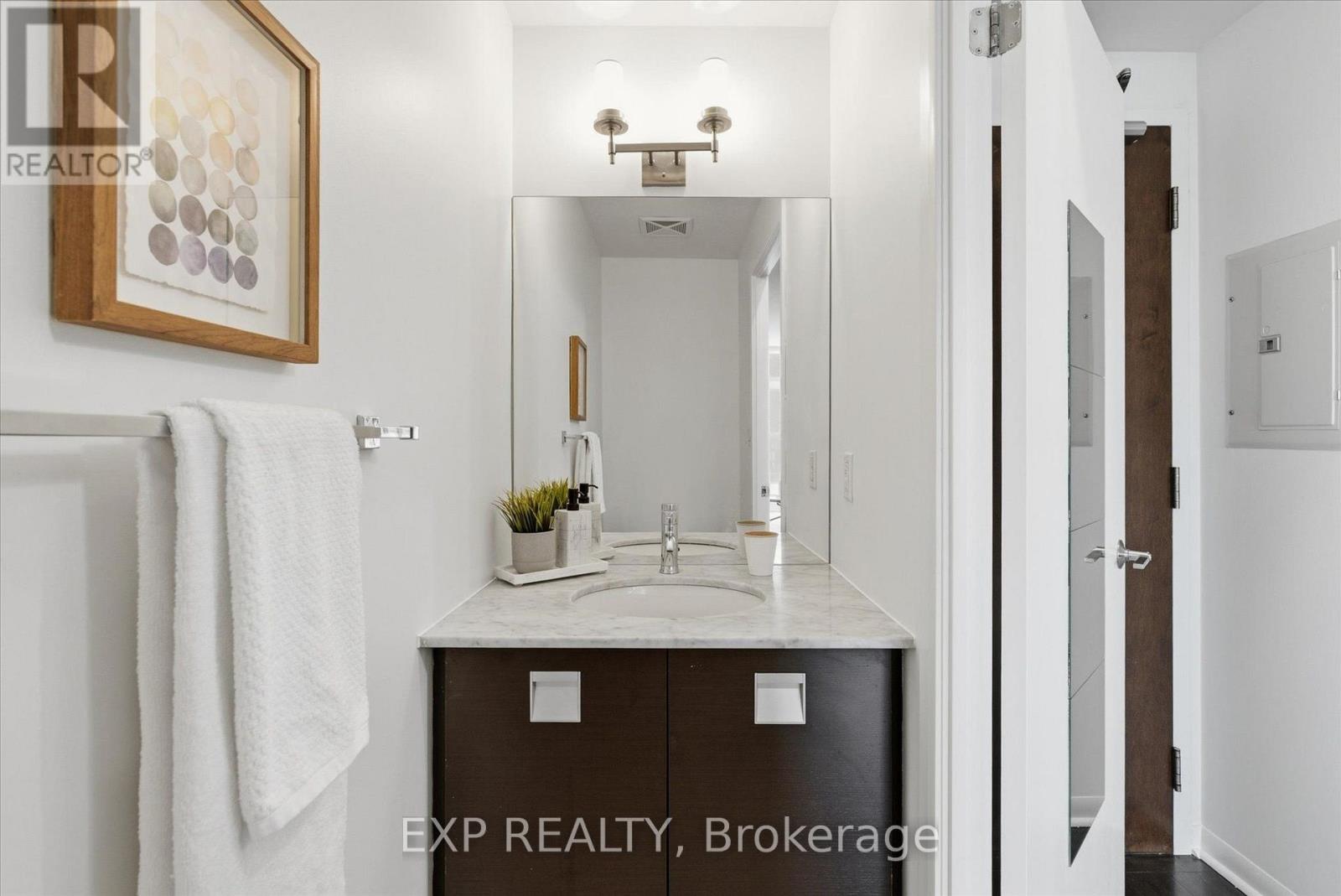 #221 3391 BLOOR STREET W - 30