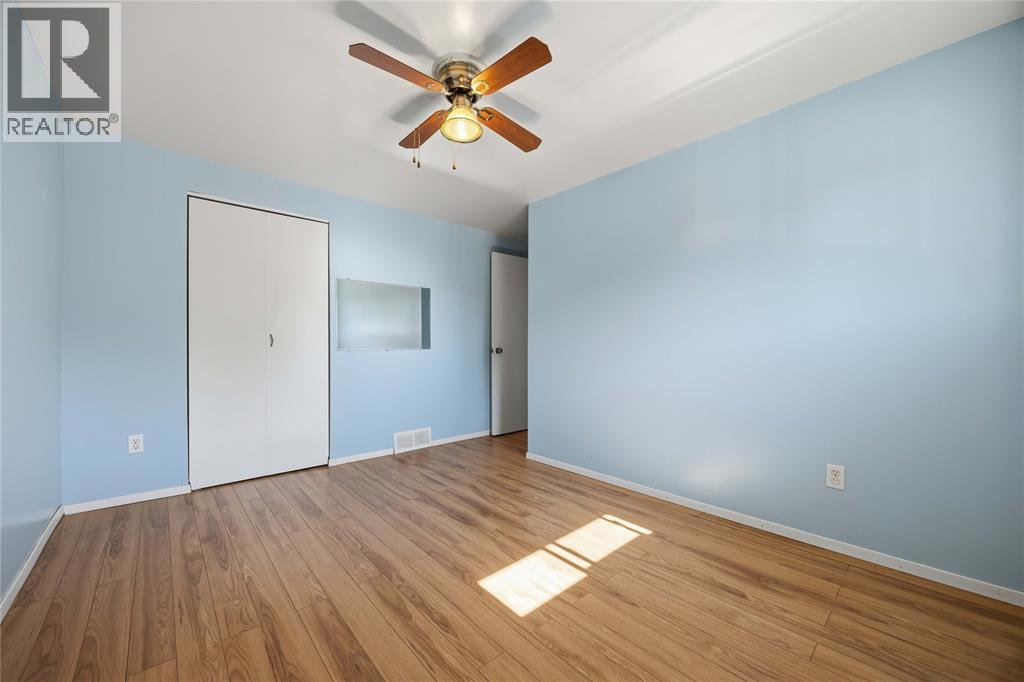 637 ROGER STREET - 20
