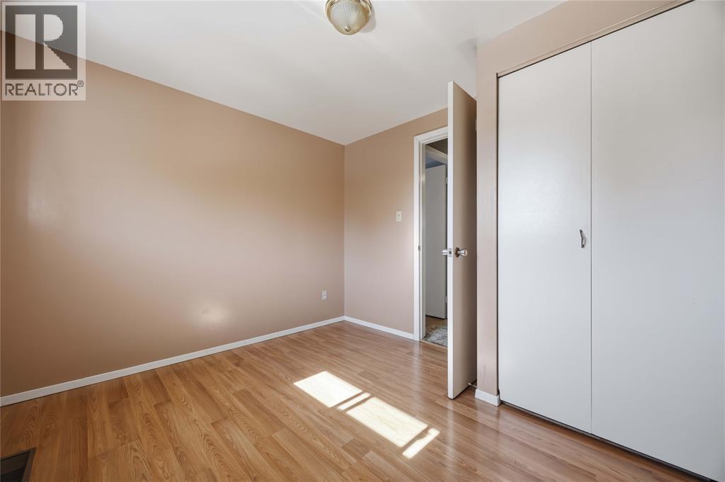 637 ROGER STREET - 24