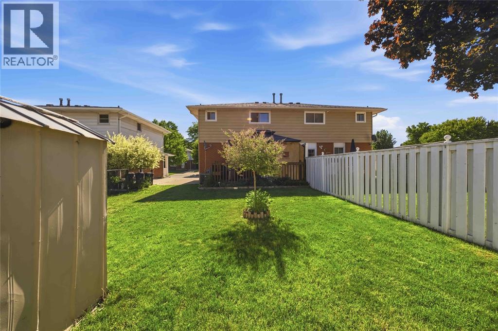 637 ROGER STREET - 38