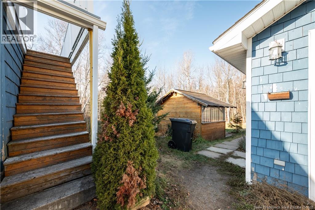 90 Saint-Paul Street - 24