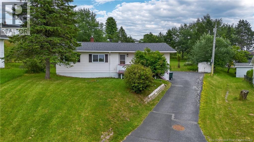21 Mountain Road - 1