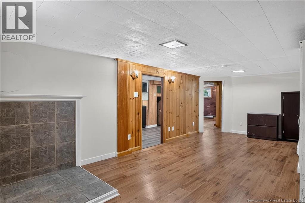 21 Mountain Road - 26