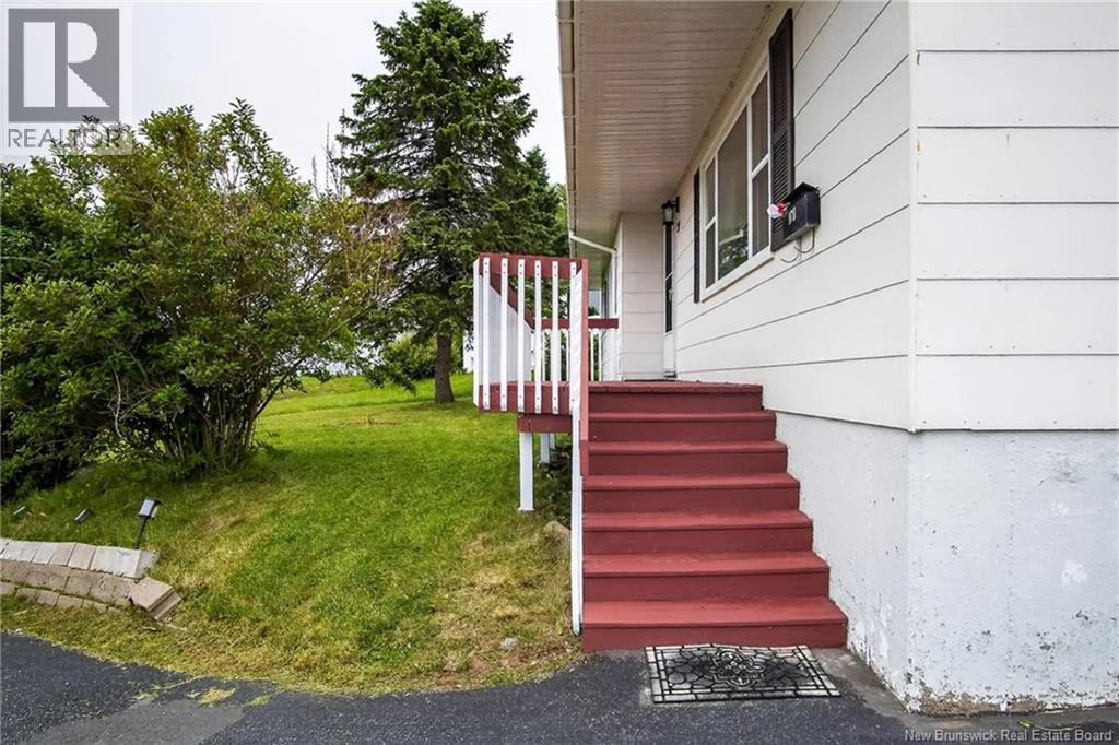21 Mountain Road - 39