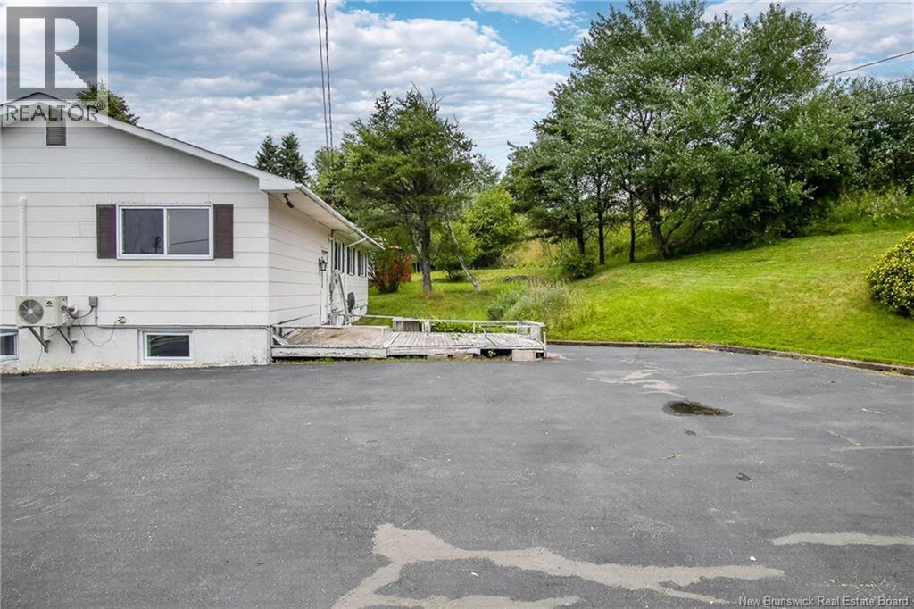 21 Mountain Road - 41