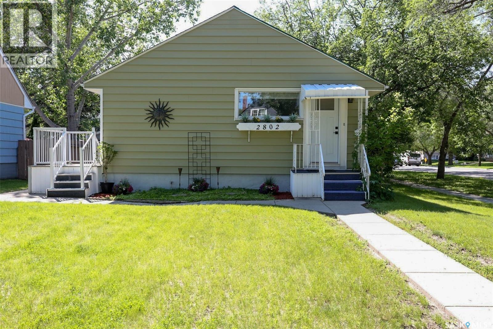 2802 McTavish STREET - 1