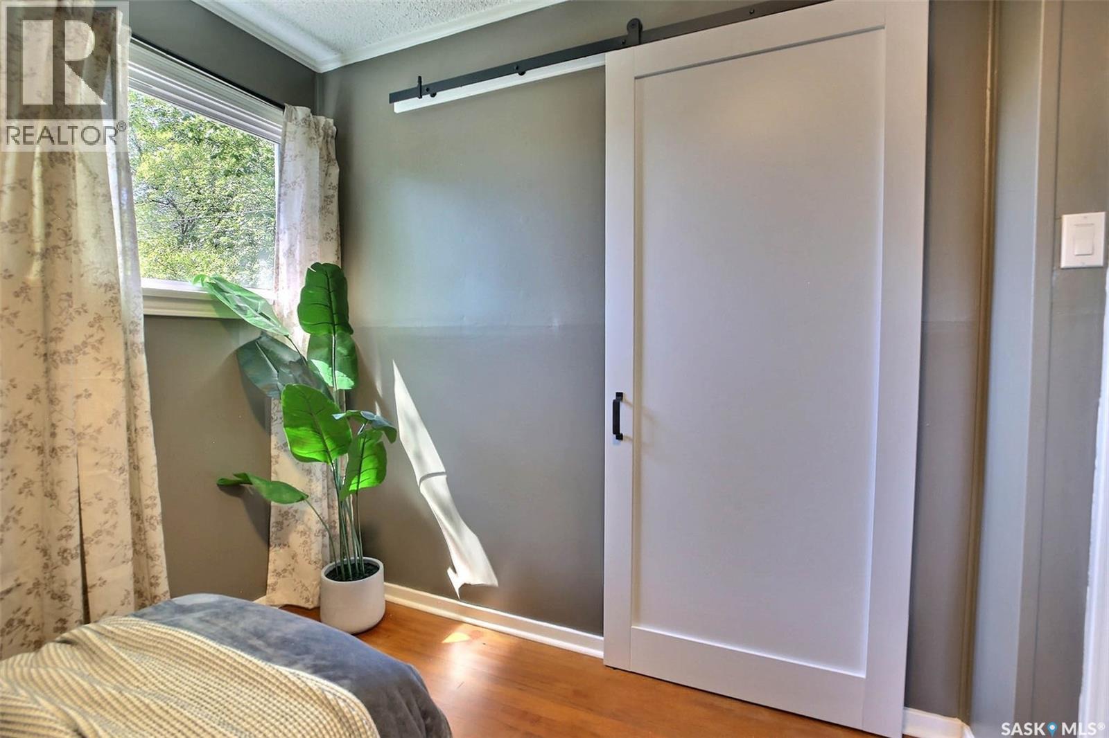 2802 McTavish STREET - 15