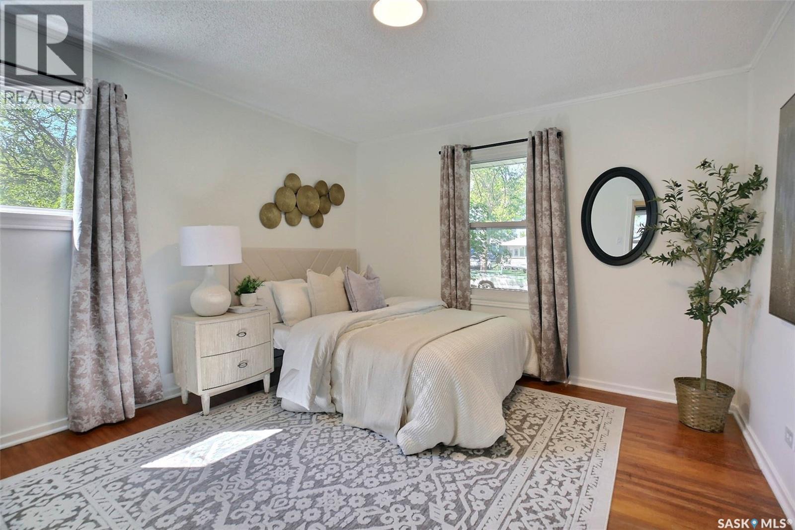 2802 McTavish STREET - 18