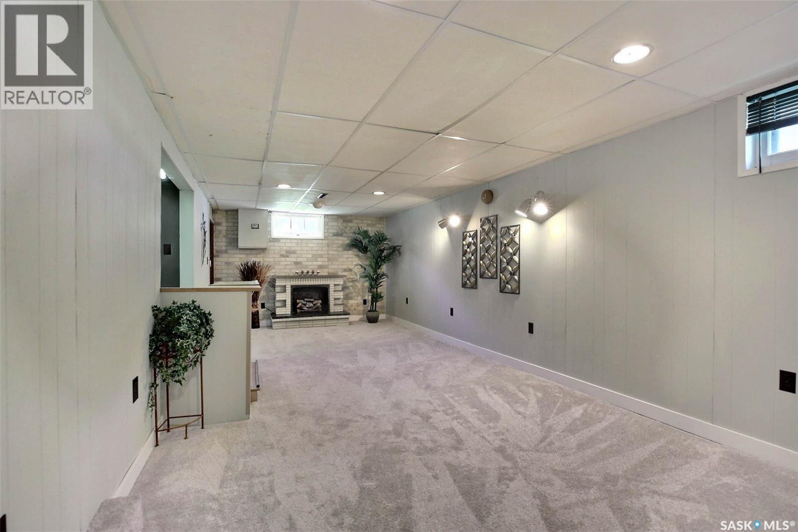 2802 McTavish STREET - 22