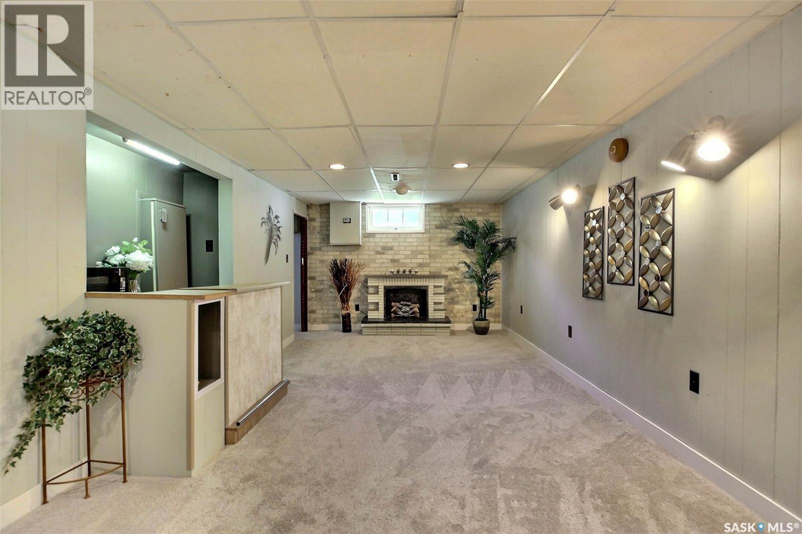 2802 McTavish STREET - 25