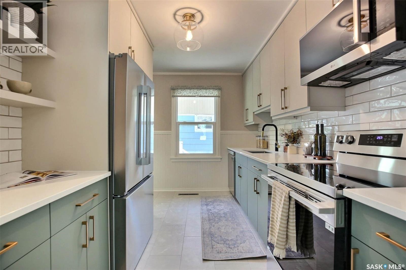 2802 McTavish STREET - 7