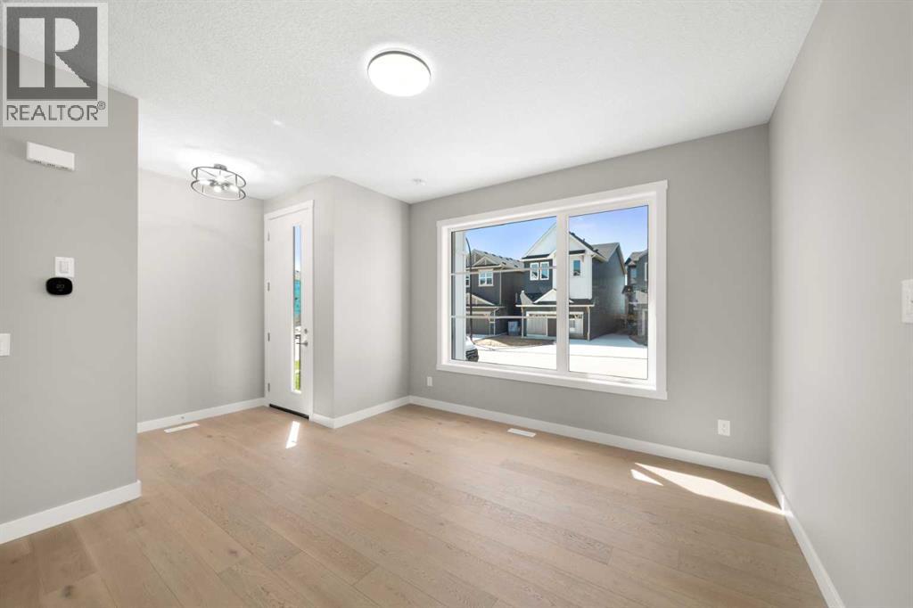 78 Sora Gardens SE, Hotchkiss, Calgary photo 2