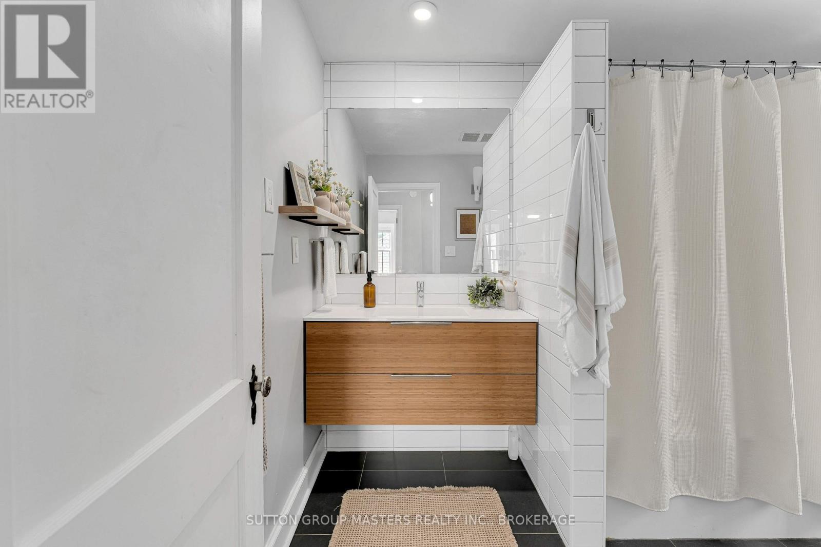 187 WILLINGDON AVENUE - 23