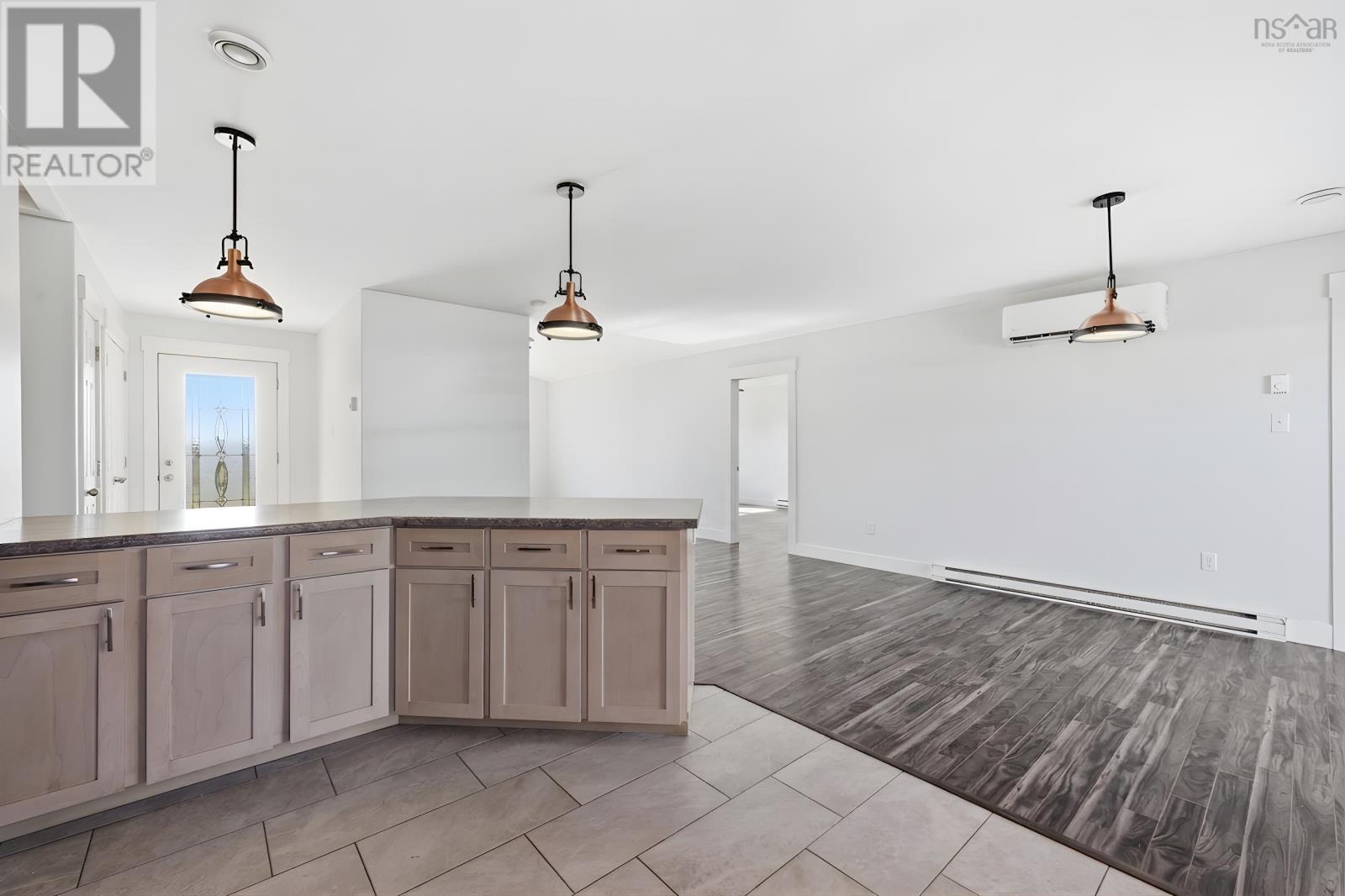 281 Heselton Drive - 5