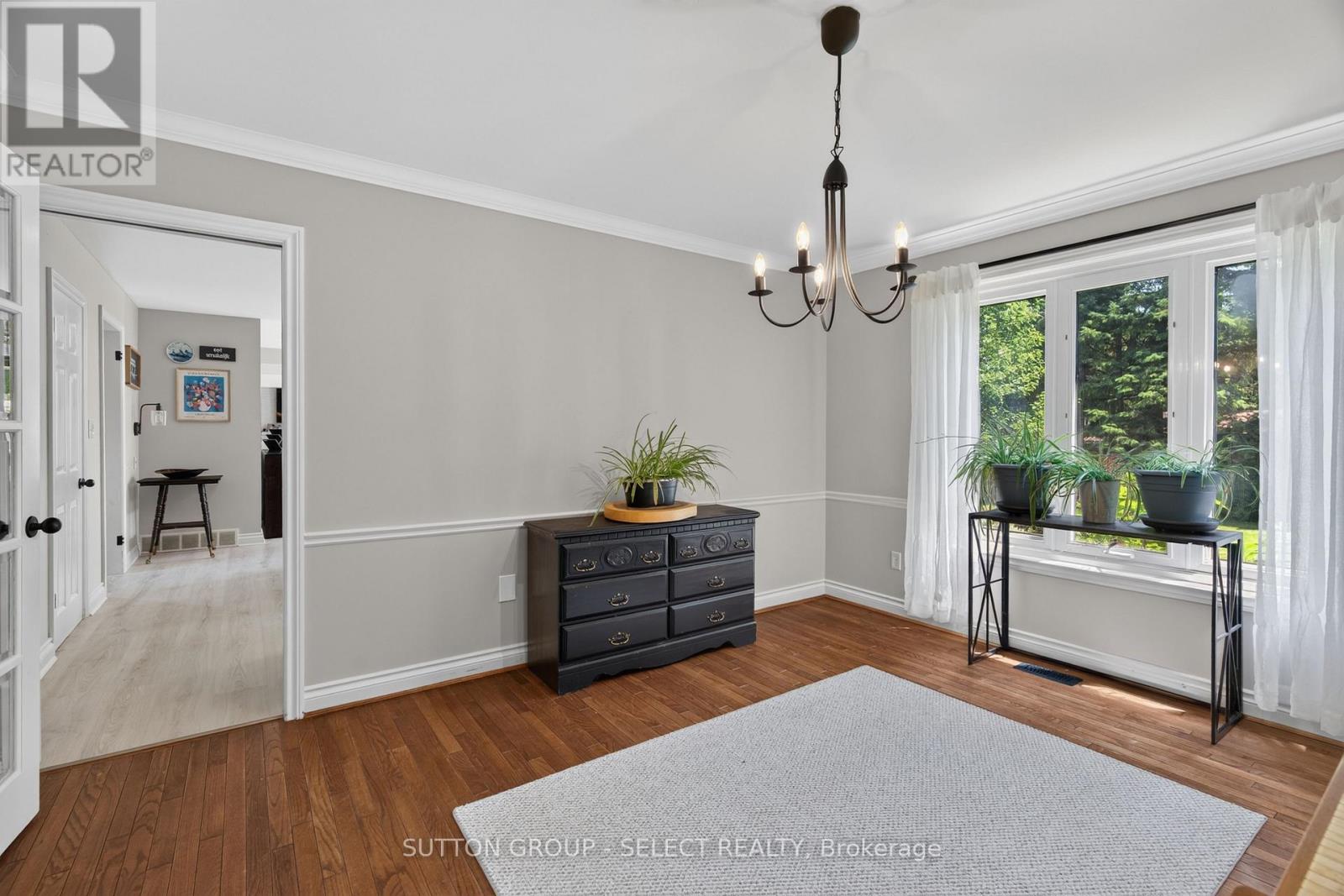 470 SCOTT STREET E - Image 11