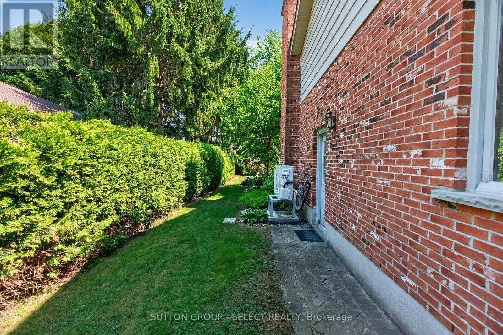 470 SCOTT STREET E - Image 45