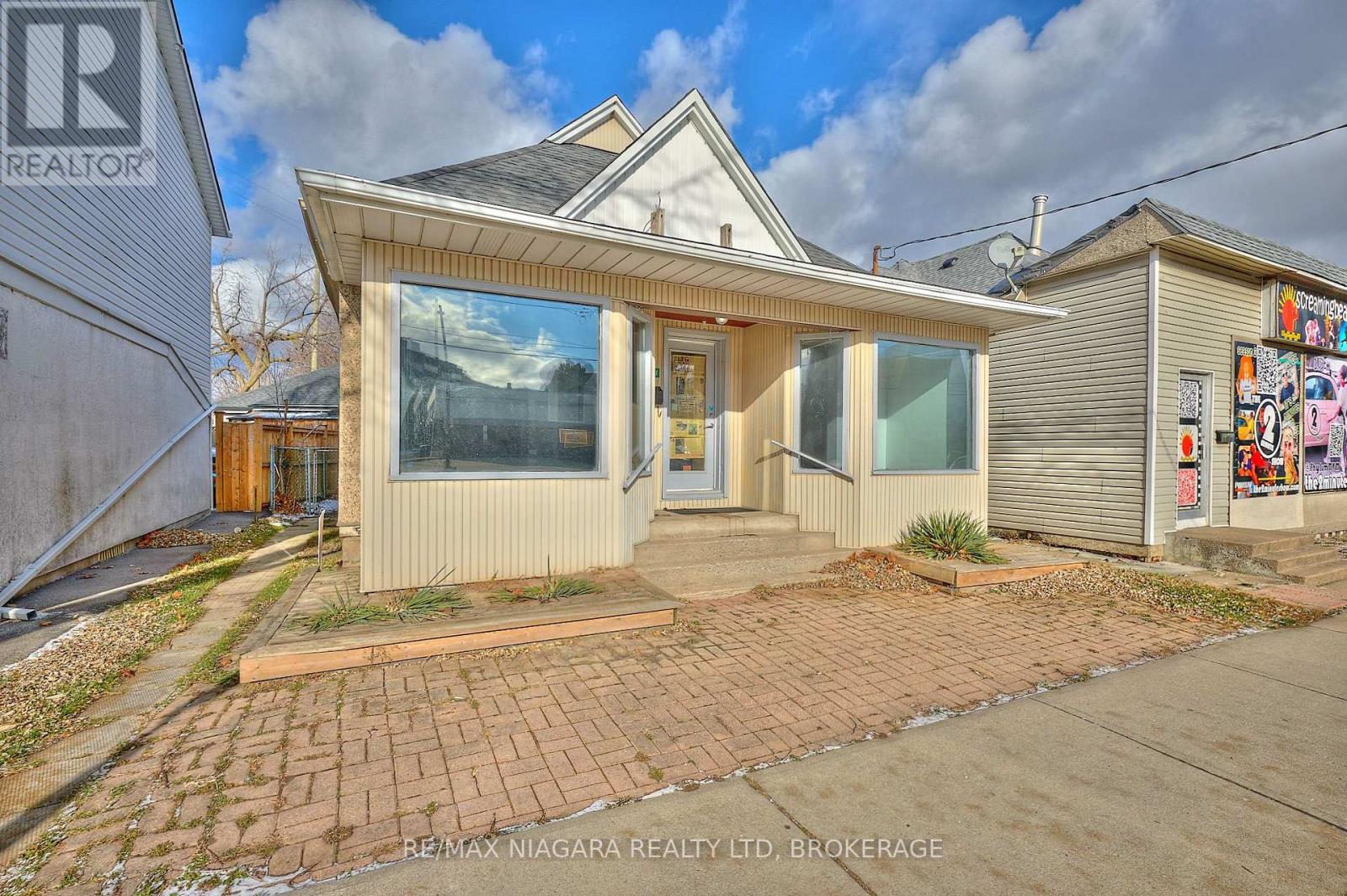 105A WELLAND AVENUE - 1