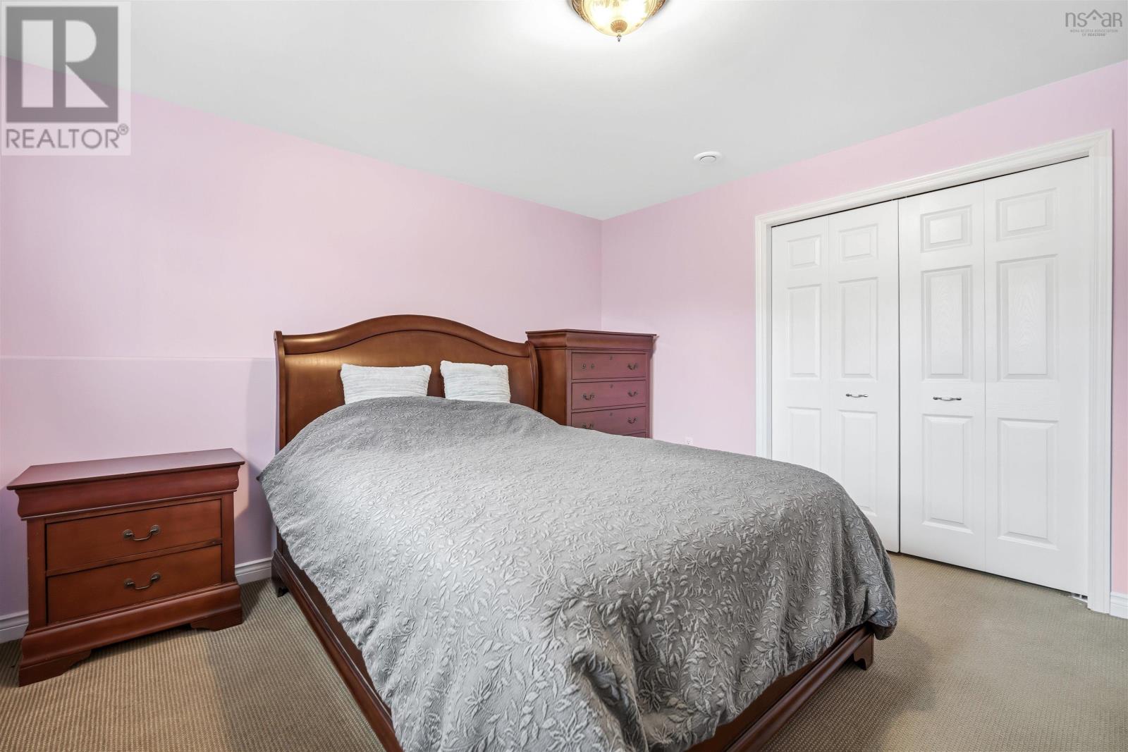 453 Young Street - 22