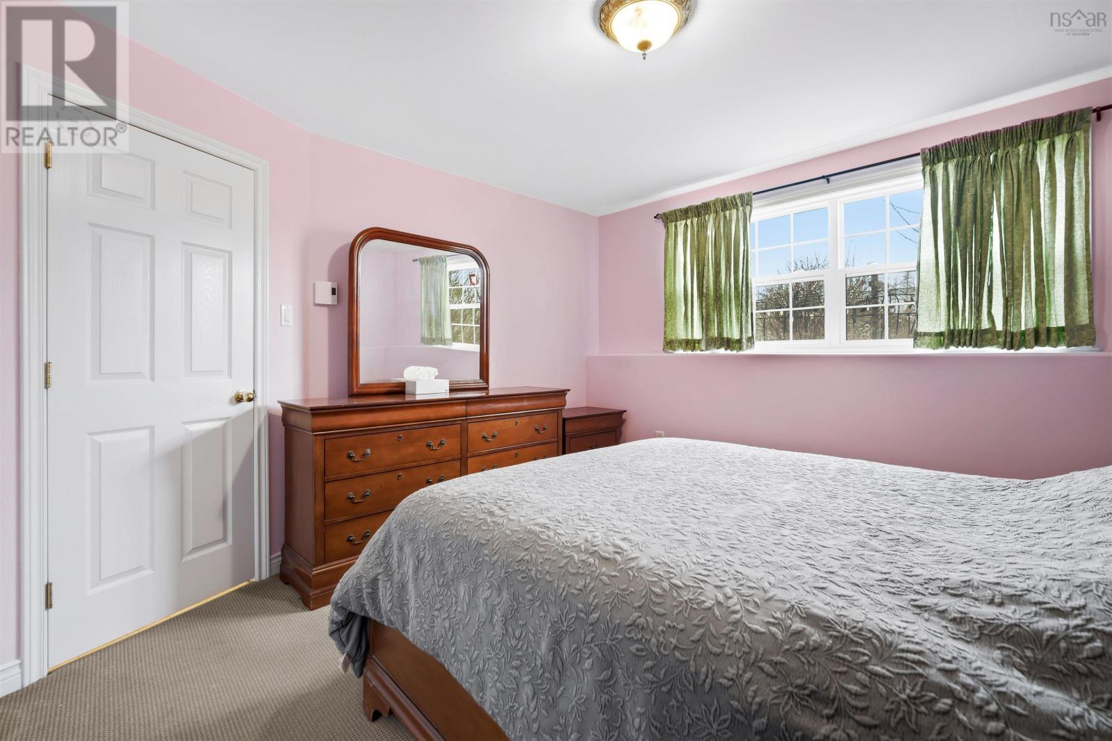 453 Young Street - 24