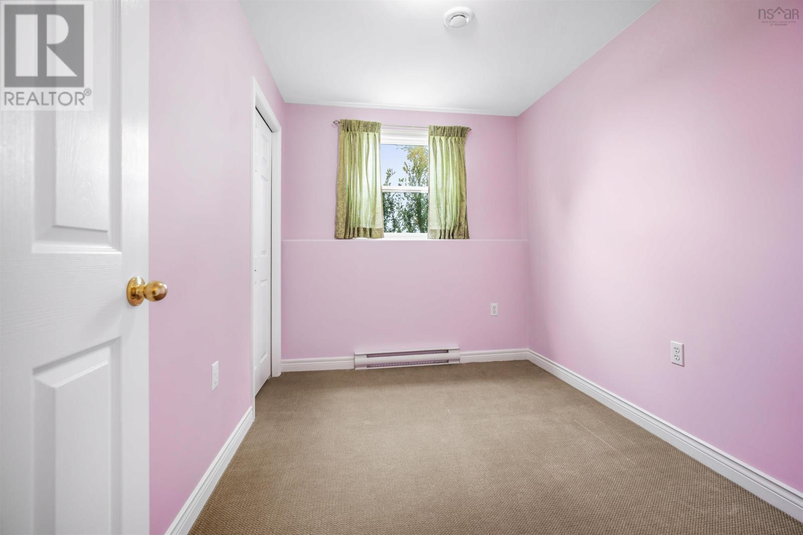 453 Young Street - 33