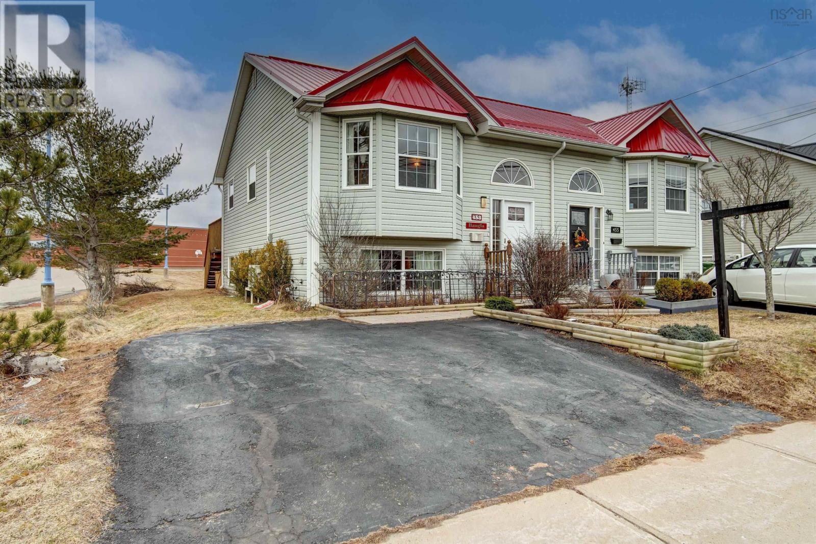 453 Young Street - 2
