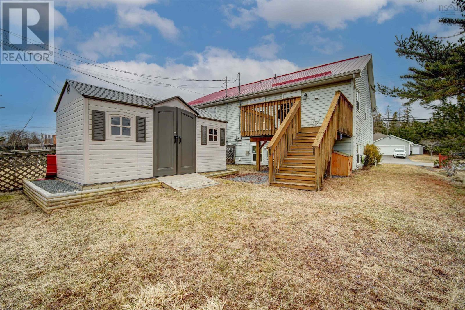 453 Young Street - 40