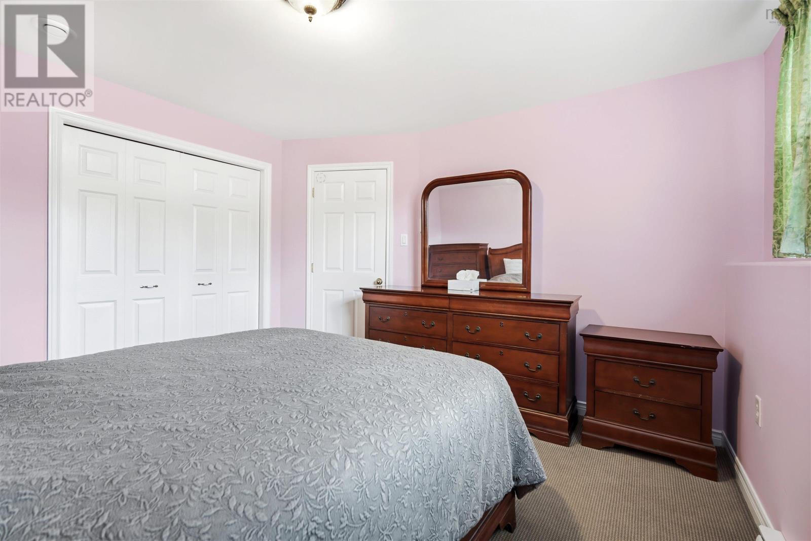 453 Young Street - 21