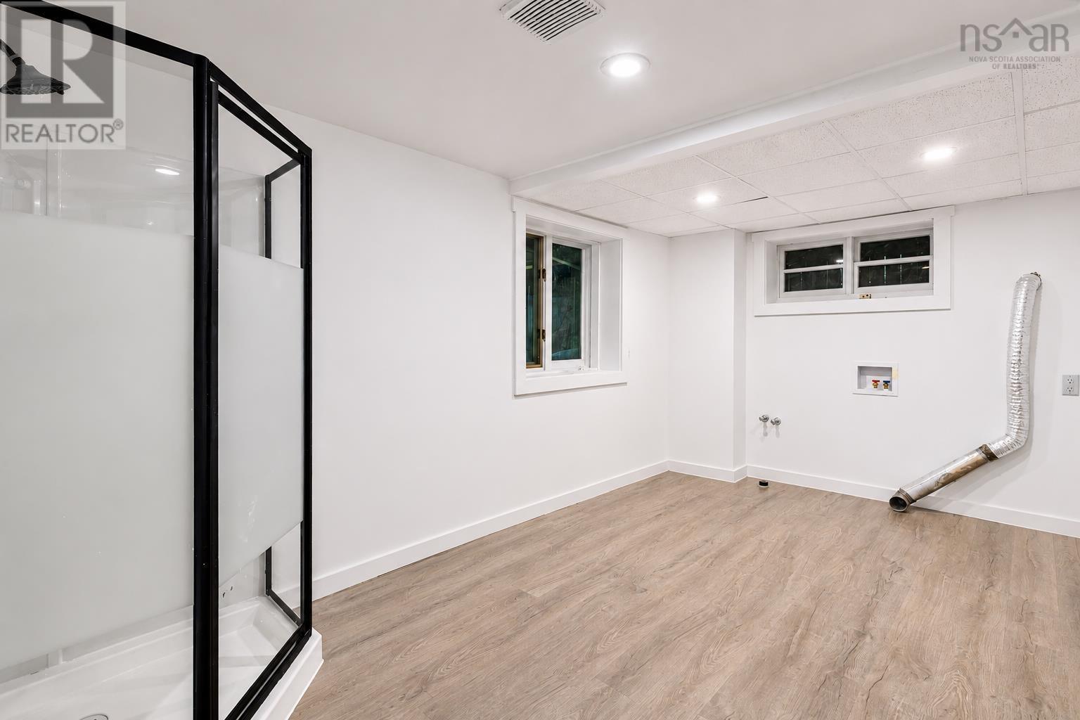 49 Point Aconi Road - 32