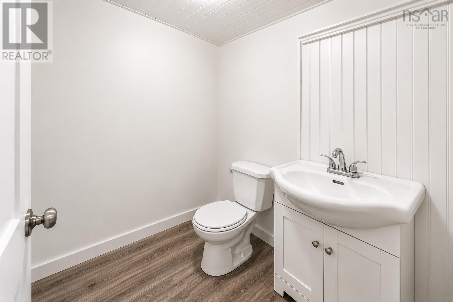 49 Point Aconi Road - 27