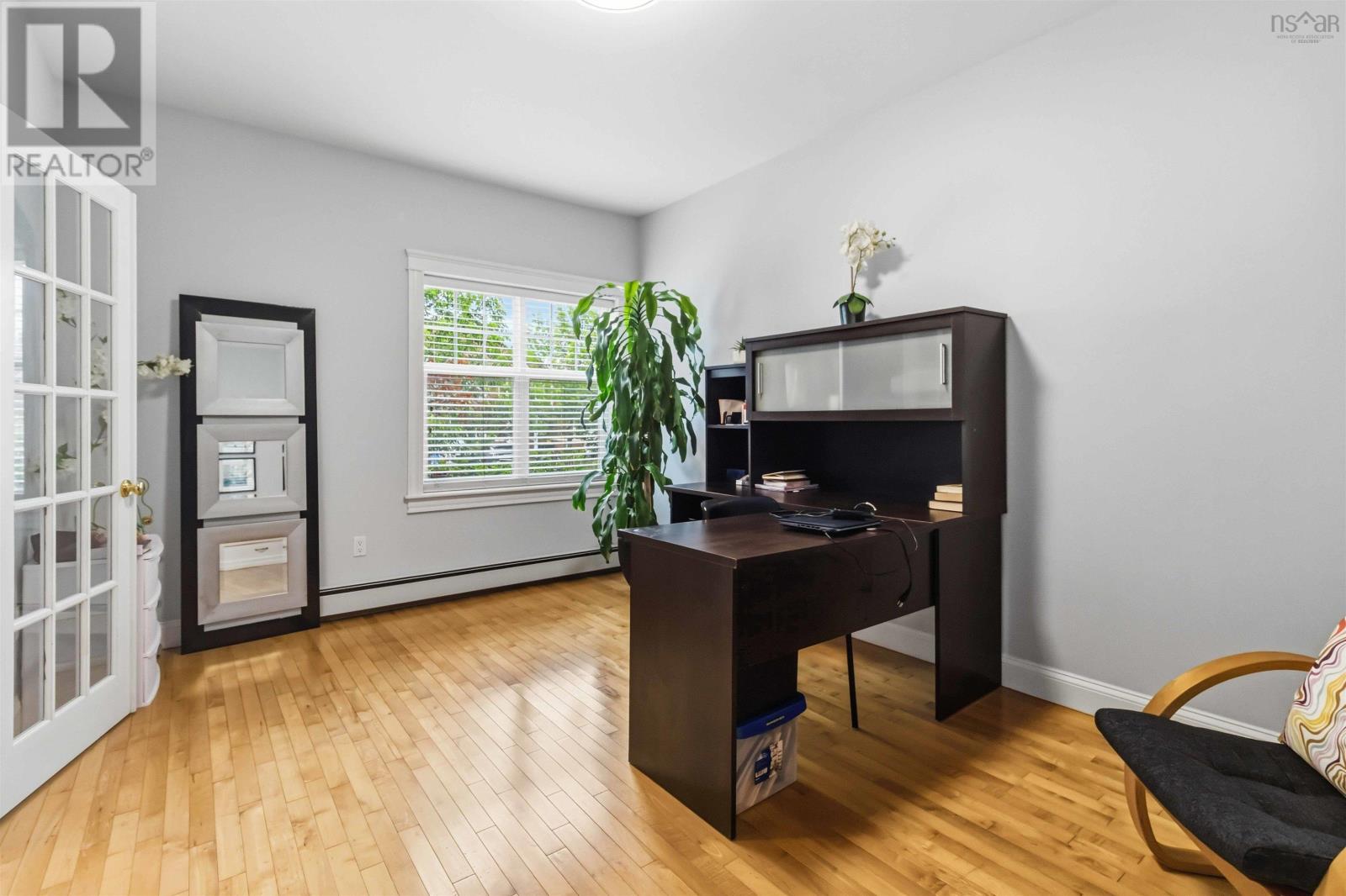 93 Greenside Lane - 16