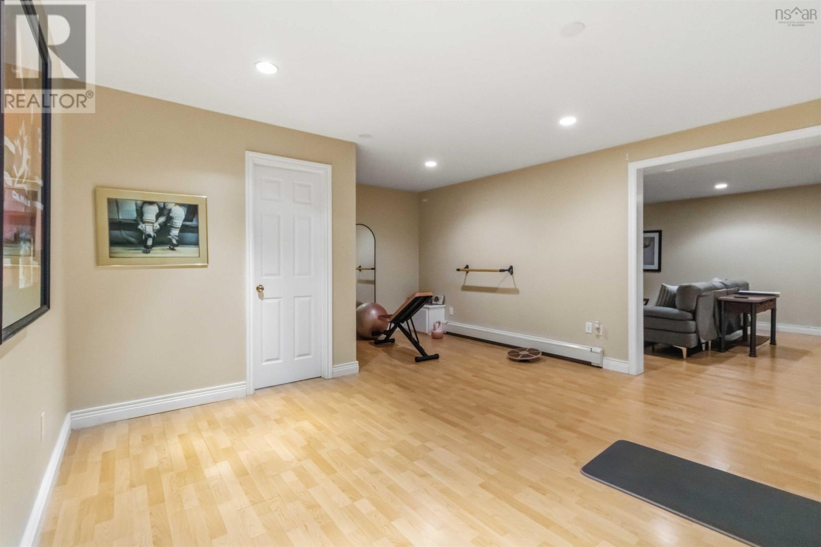 93 Greenside Lane - 24