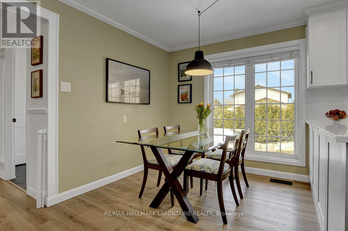 1255 LAURIER STREET - 12