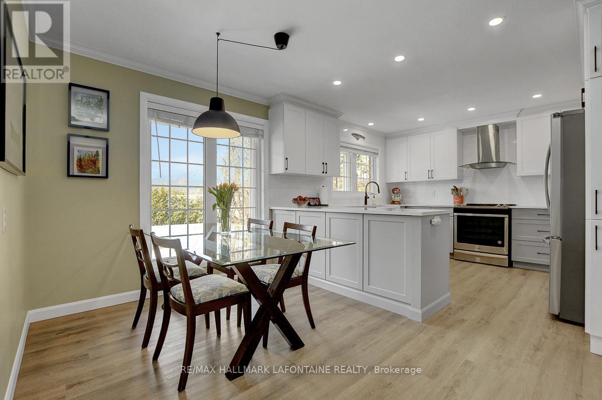 1255 LAURIER STREET - 13