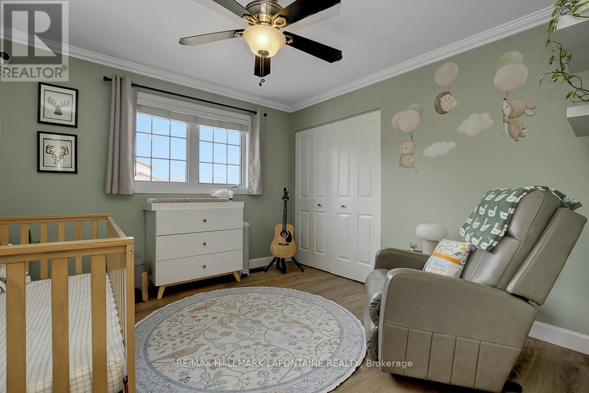 1255 LAURIER STREET - 22