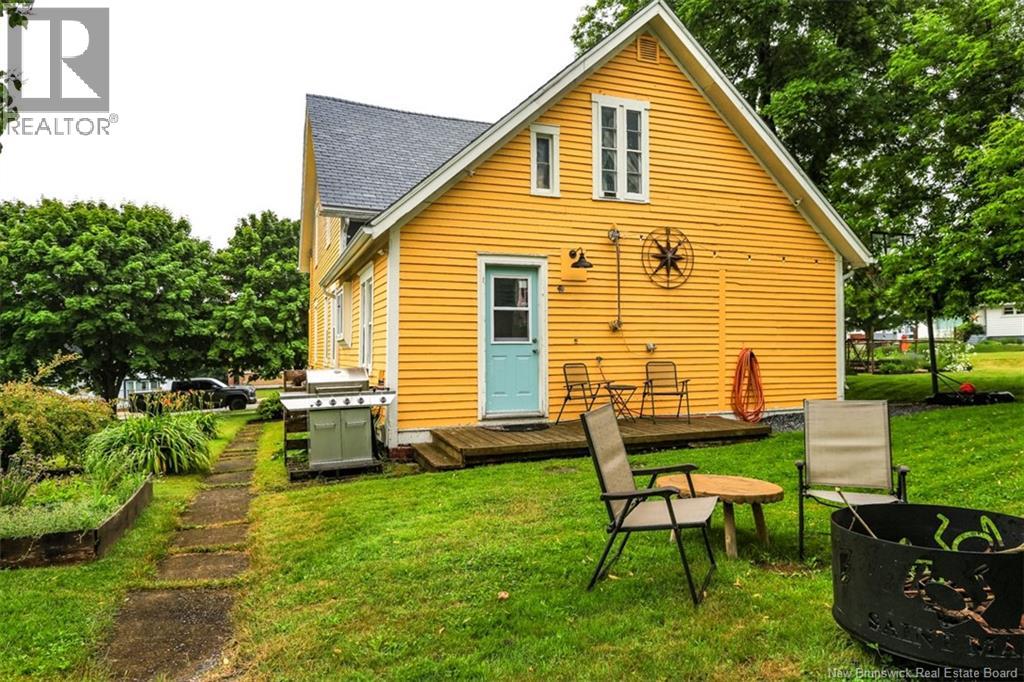 325 St James Street West - 40