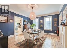 325 St James Street West, photo 11