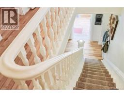 325 St James Street West, photo 24